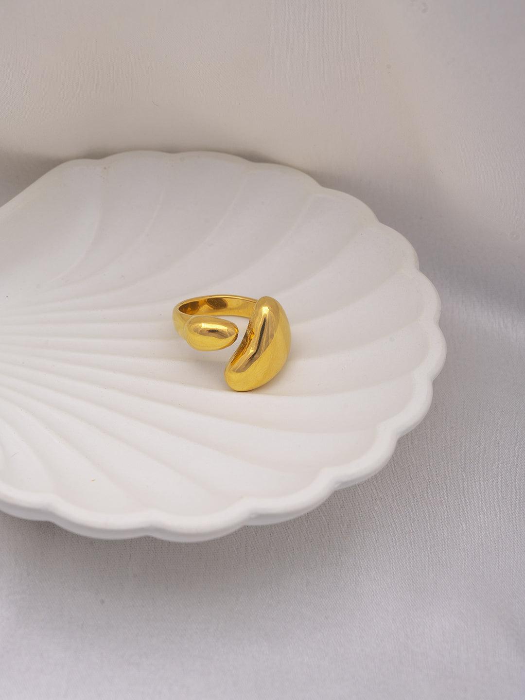 Abstract Irregular Ring