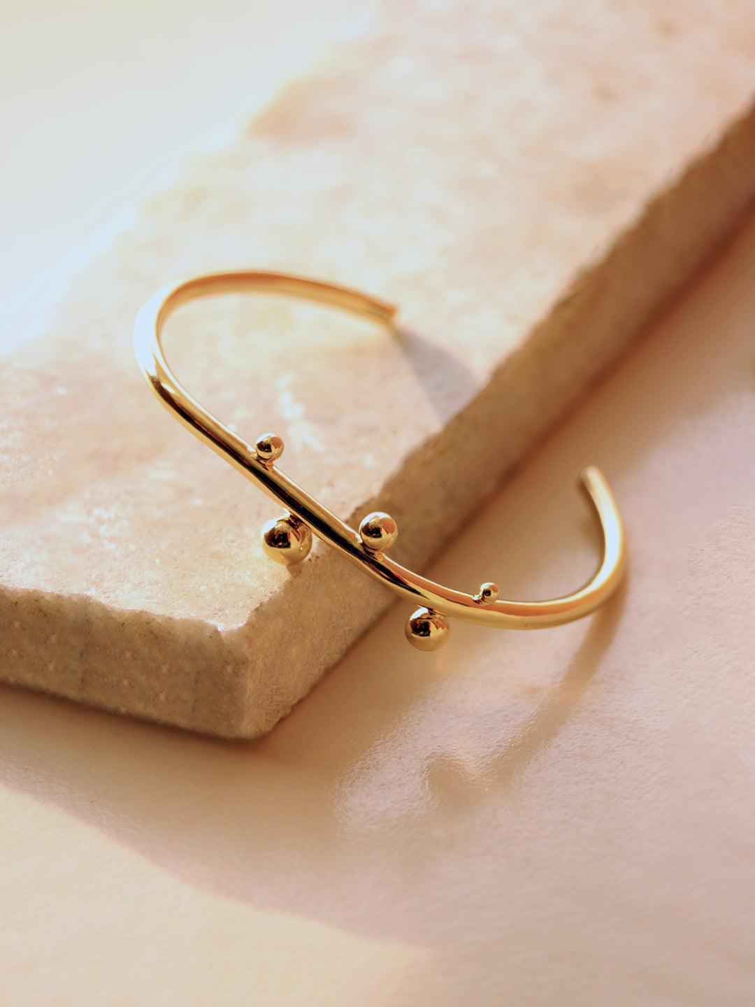 Bubbles Cuff - Perfectly Average