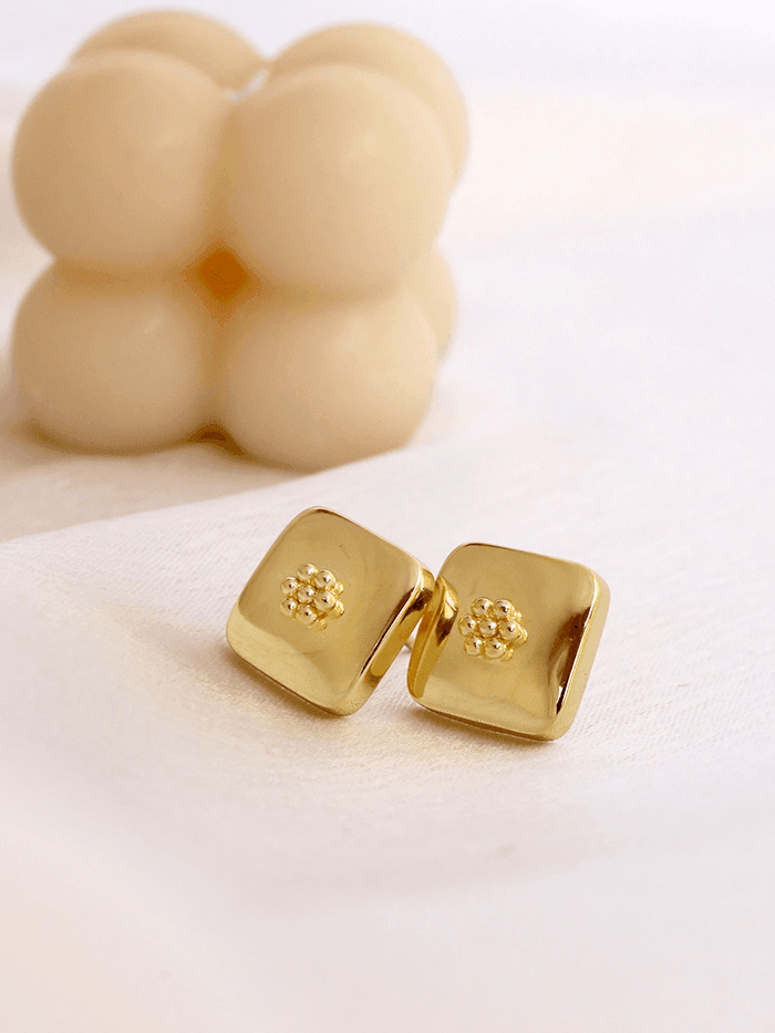 Square Beaded Flower studs - Perfectly Average