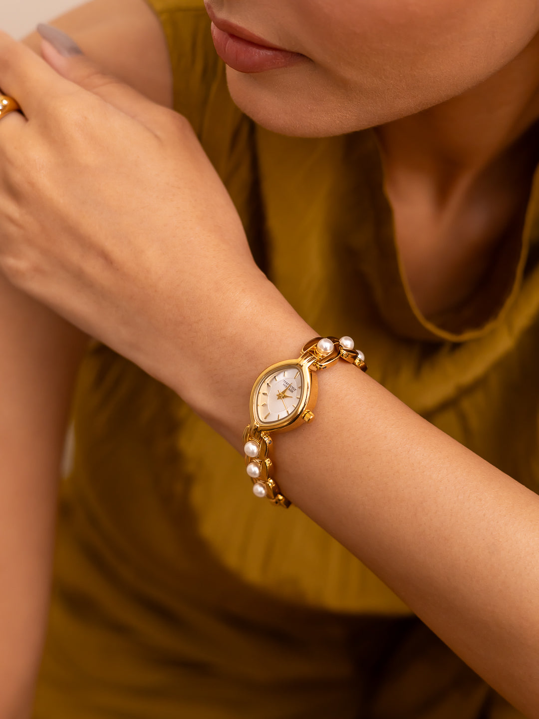 Moonlight Pearl Gold-Toned Watch