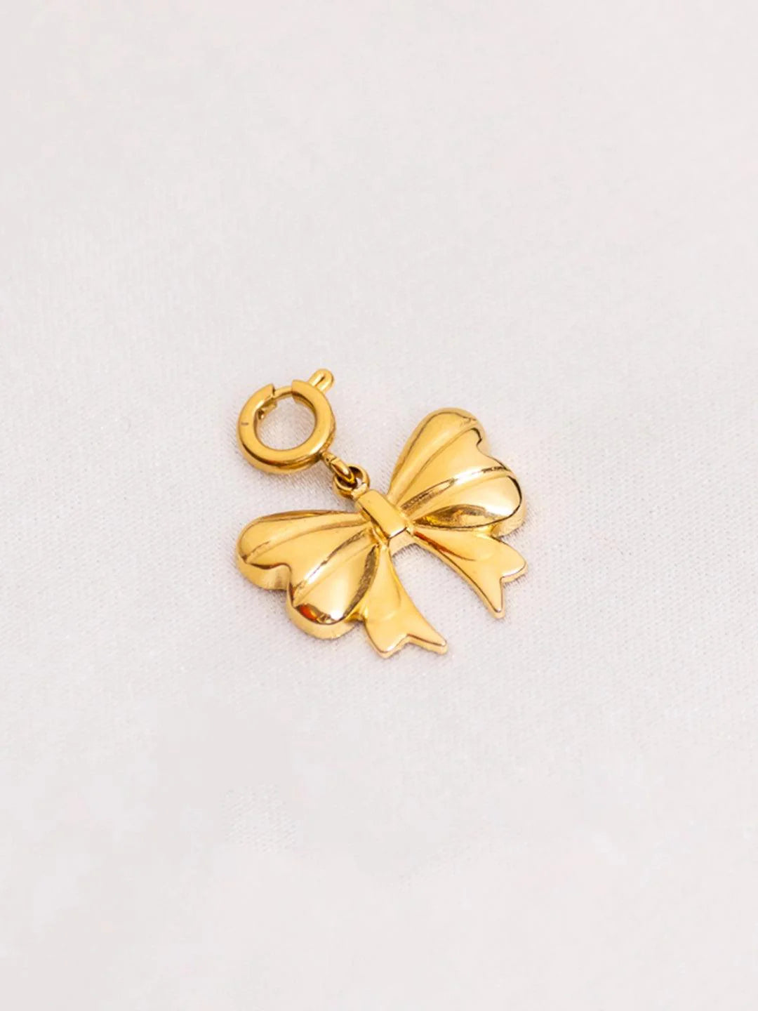 Bold Bow Charm