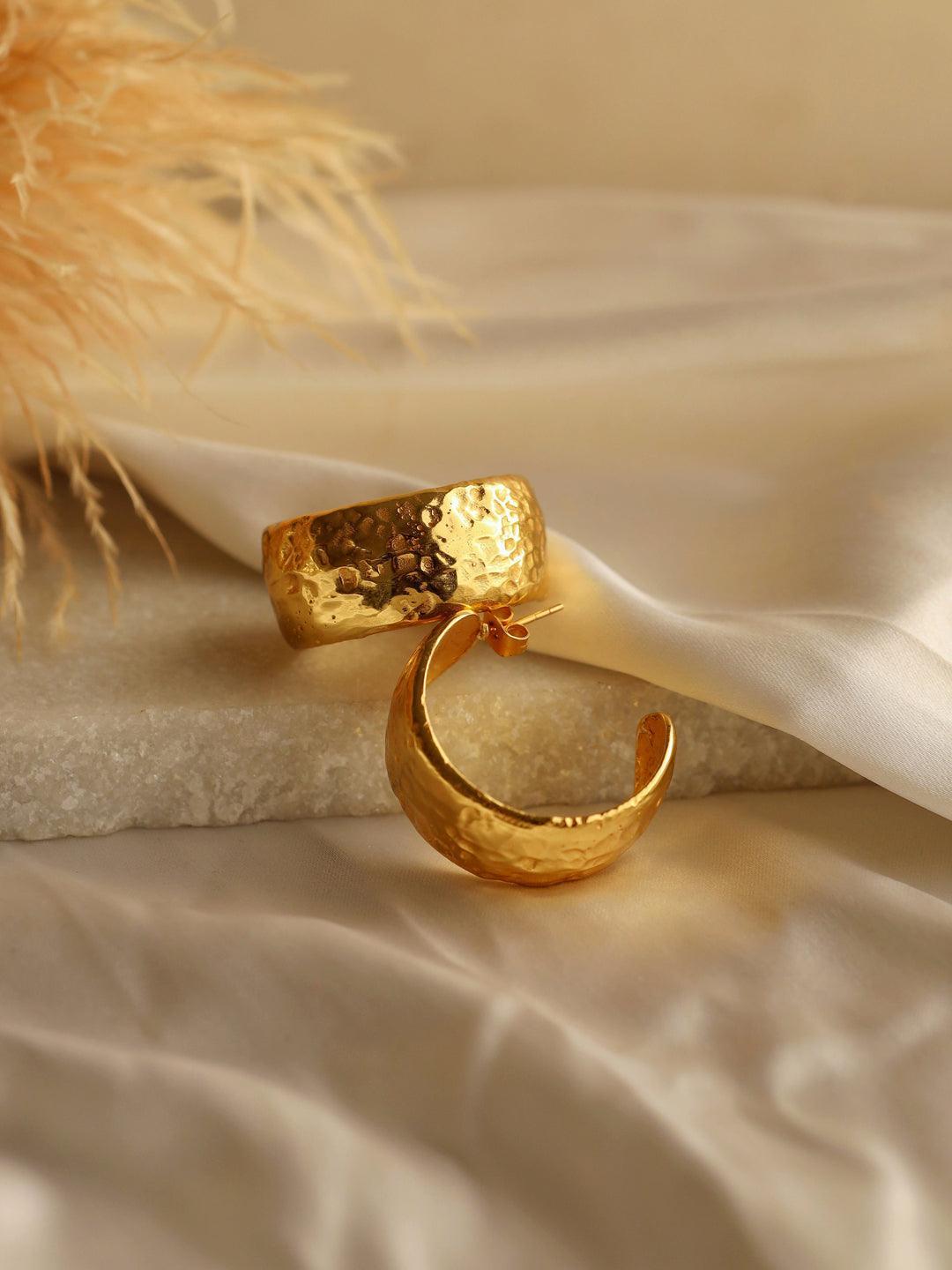 Bold Textured Hoops Gold - Perfectly Average