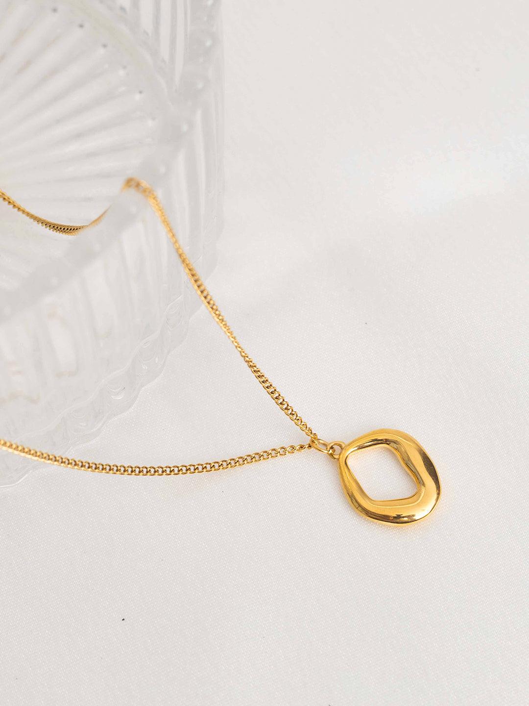 🎁 Irregular Circle Pendant Necklace