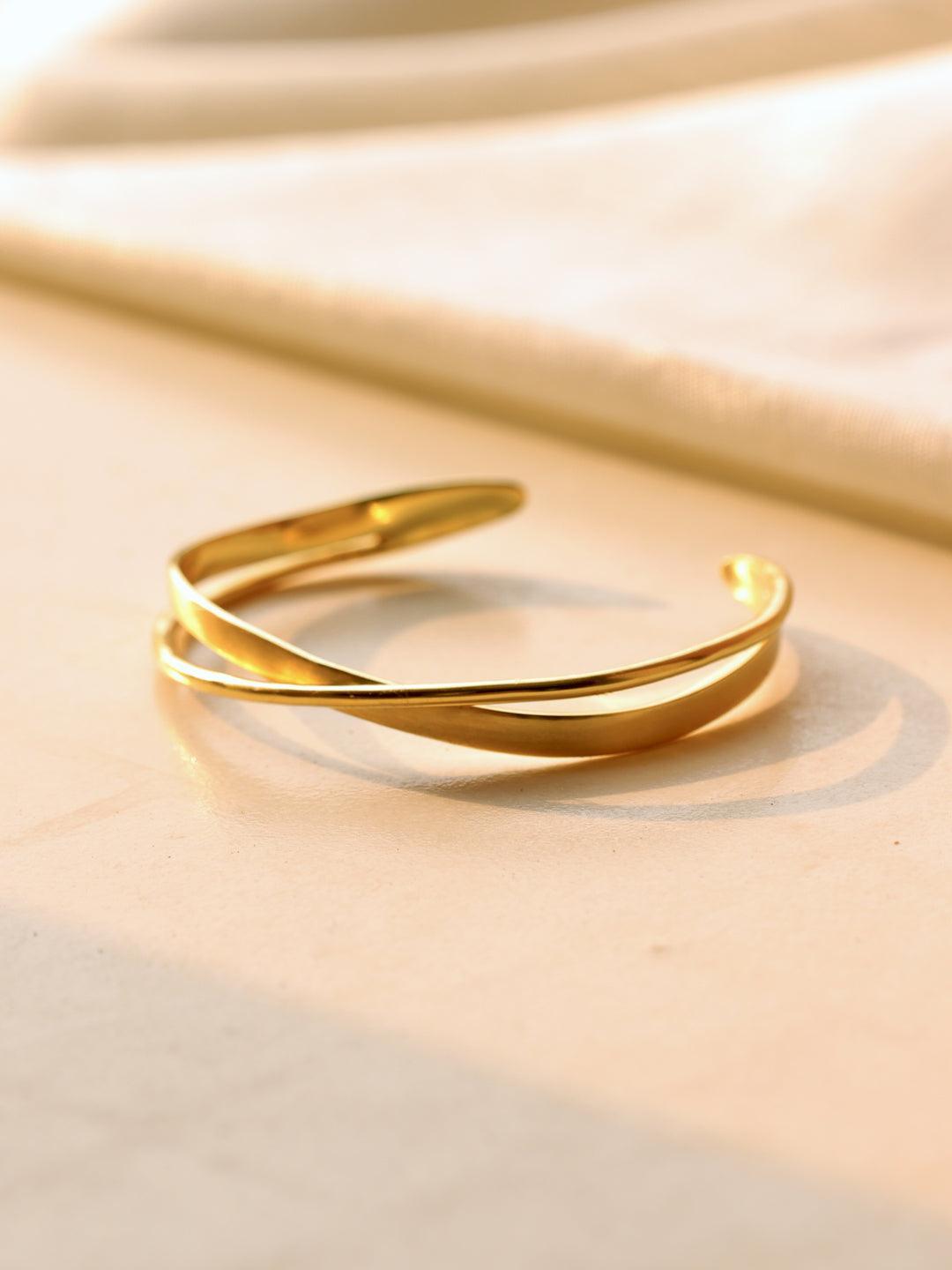 Overlapped Cuff Bracelet - Perfectly Average
