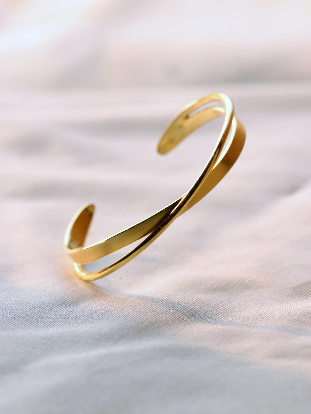 Overlapped Cuff Bracelet - Perfectly Average